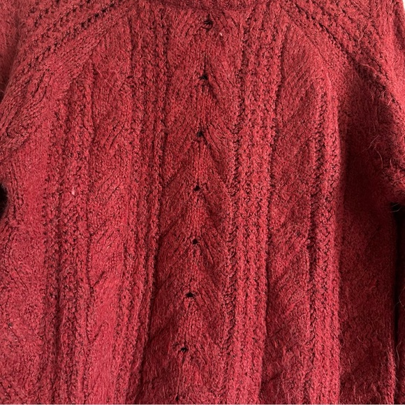 Universal Thread sweater - Picture 8 of 9